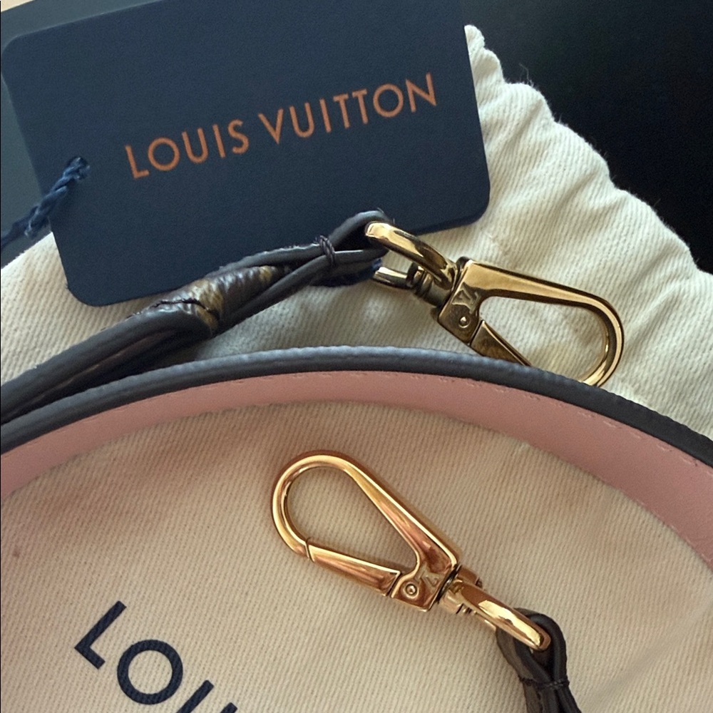 Louis Vuitton Bandoulier Monogram Designer Shoulder Strap Rose Ballerine - Picture 6 of 7